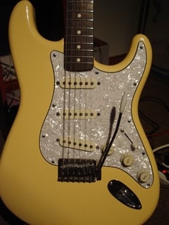 Fender Standard Stratocaster