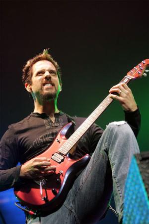 Image:John petrucci.jpg