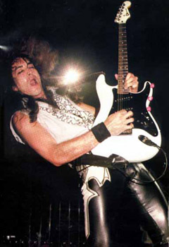 Image:Jakeelee1.jpg