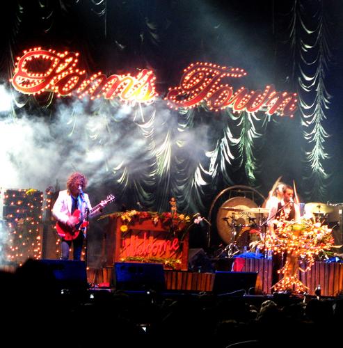 Image:Killers4.jpg